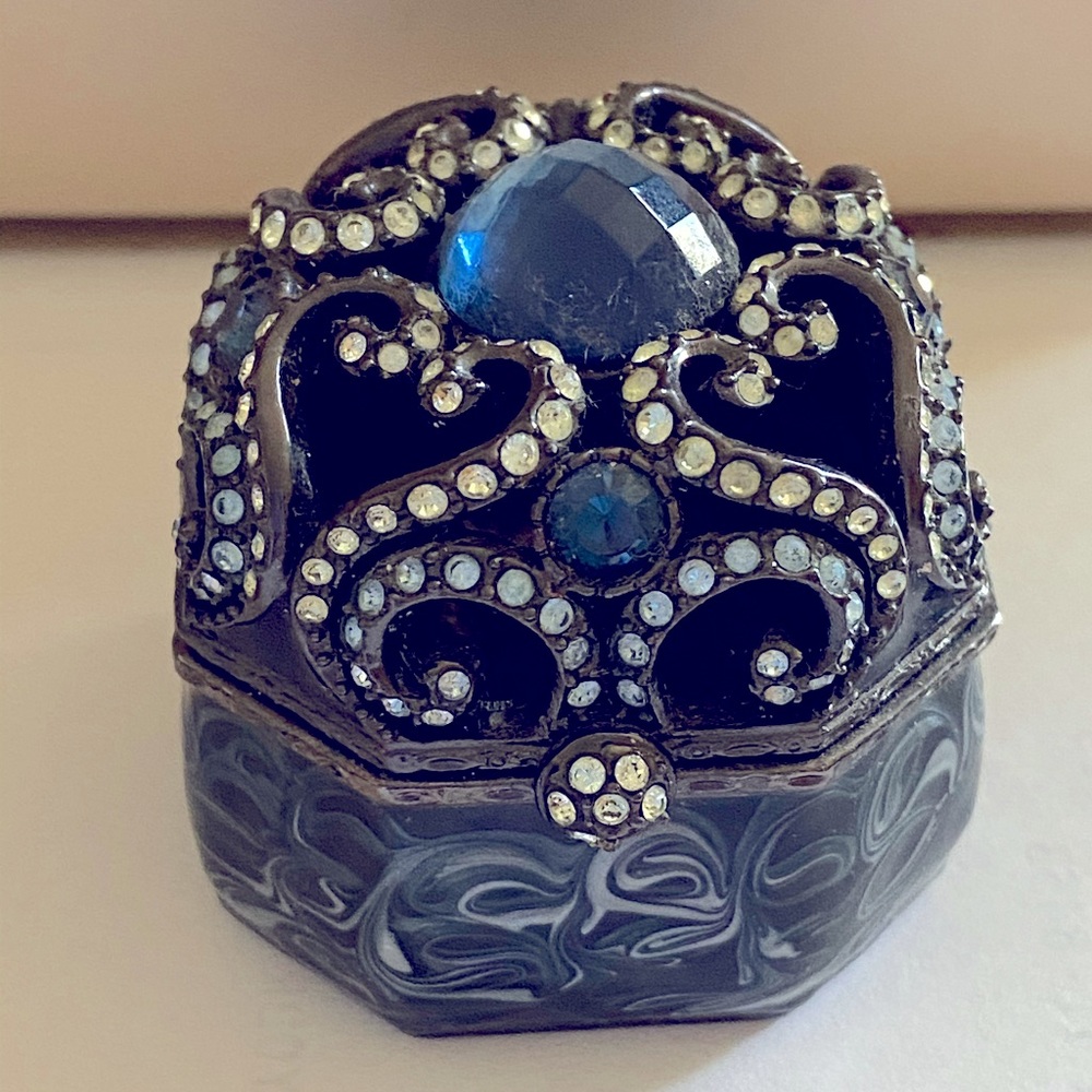 JAY STRONG WATER trinket box